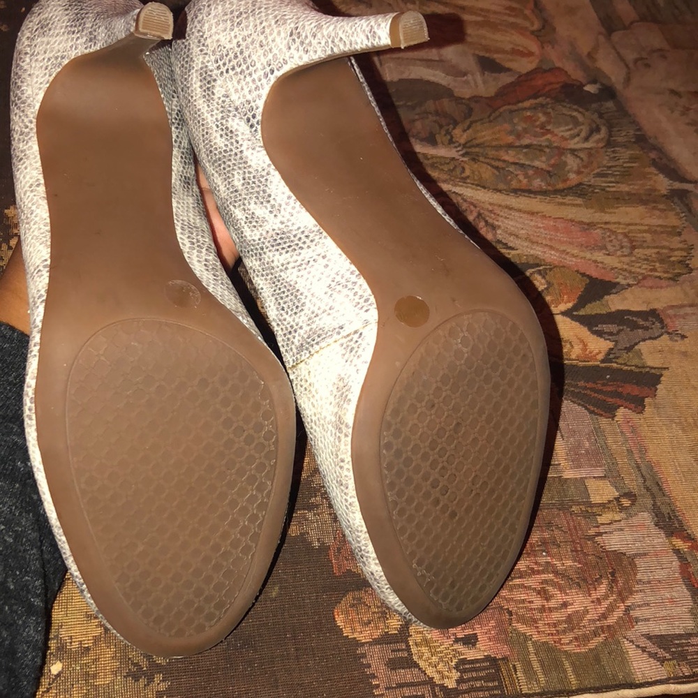 Jessica Jimpson heels - Picture 3 of 3